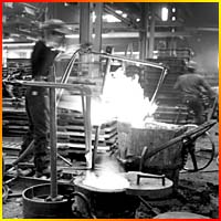 Crucible for anvil pour Crucible for anvil pour